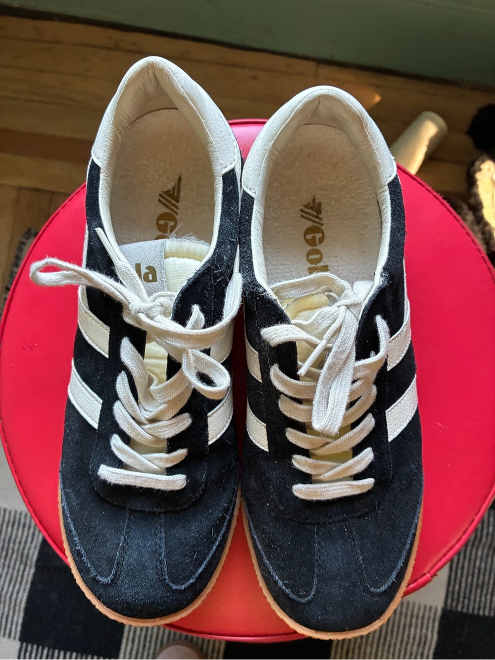 Gola Elan Black with Gum Sole Size 9 - Picture 2 of 6